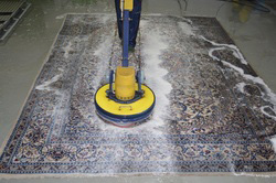 Teppichreinigung - Teppiche professionell waschen lassen vom Teppichzentrum Almiran aus Köln